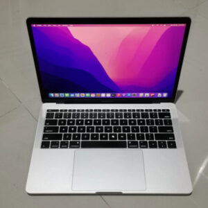 MacBook Pro 2017 Core I7 Ram 16 Gb DDR4 SSD 256 Gb Display 13.3" Original Charger